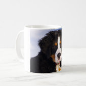 かわいいベルネーゼの山犬 コーヒーマグカップ (正面左)