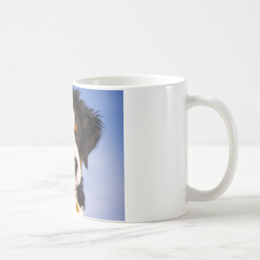 かわいいベルネーゼの山犬 コーヒーマグカップ (右)