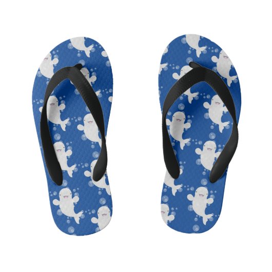 かわいいベルーガの泡の漫画イラストレーション キッズビーチサンダル (フットベッド)