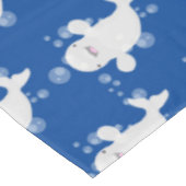 かわいいベルーガの泡の漫画イラストレーション テーブルクロス (アングル)