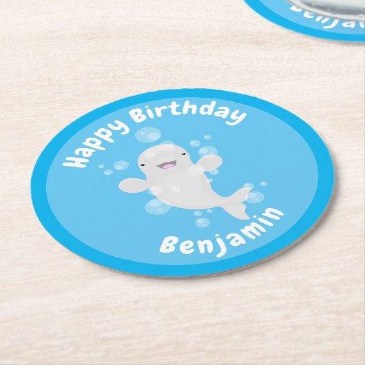 かわいいベルーガパーソナライズされたクジラの誕生日 ラウンドペーパーコースター (アングル)