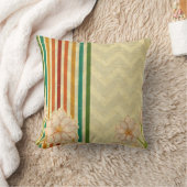 かわいいベージュの花とカラフルストライプ クッション (ブランケット)