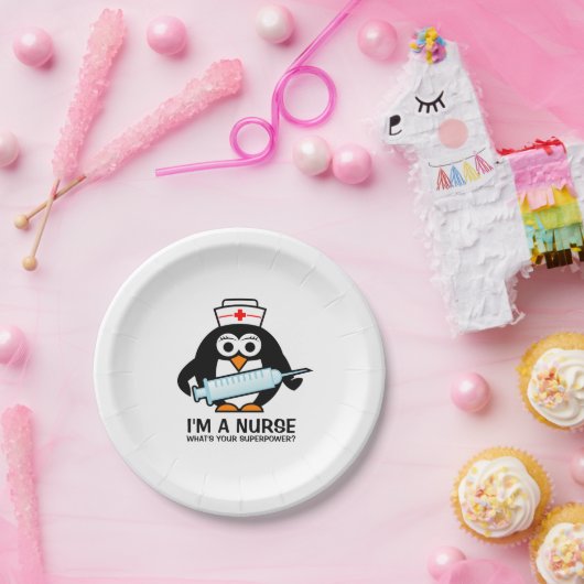 かわいいペンギンが付いているおもしろいな看護のパーティーのプレートは看護します ペーパープレート (パーティー)
