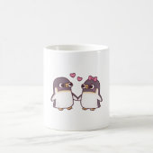 かわいいペンギンのカップルがひれを握る コーヒーマグカップ (中央)