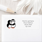 かわいいペンギンのカップル抱き締め ラベル (インサイチュ)