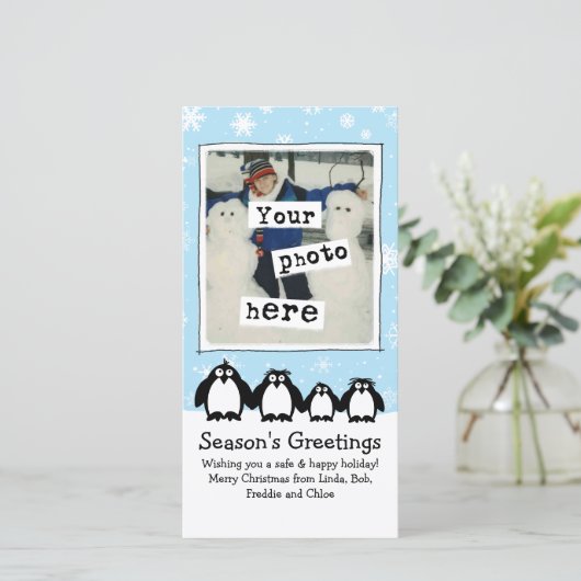かわいいペンギンズファミリーのクリスマス あなたの写真 シーズンカード (スタンド正面)