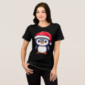 かわいいペンギン居心地の良いサンタハットを着てクリスマス! トライブレンドＴシャツ (正面全面)