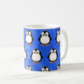 かわいいペンギン漫画の青い水色 コーヒーマグカップ (正面右)