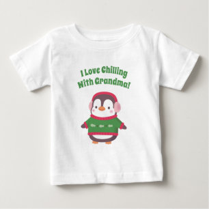 かわいいペンギン おばあちゃんとゆっくり過ごすのが大好き おもしろい ベビーTシャツ