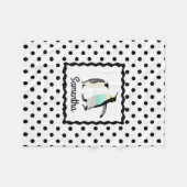 かわいいペンギン、B&Wの水玉模様は、wの名前を個人化します フリースブランケット (正面(横))