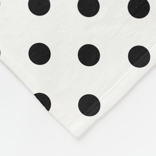 かわいいペンギン、B&Wの水玉模様は、wの名前を個人化します フリースブランケット (角)