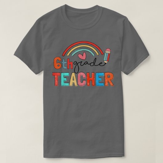 かわいいペンブラシ虹6年生先生バックS Tシャツ (デザイン正面)