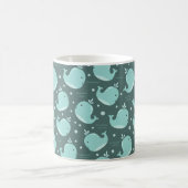 かわいいホエールパターンティール(緑がかった色)ブルーキッズマグ コーヒーマグカップ (中央)