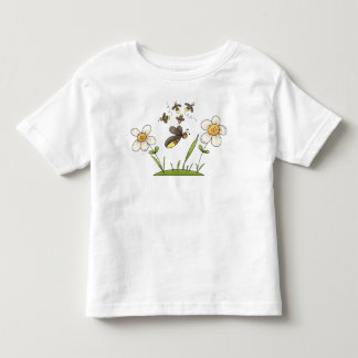 かわいいホタルは黄色い軽減の虫の昆虫を煩わせます トドラーTシャツ