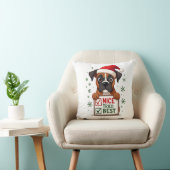 かわいいボクサー犬のクリスマスプレゼント 頑張ってみた ( クッション (椅子)