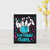 かわいいボーリングパーティー誕生日ガールキッズピンボウリングをする人、 クリケットの投手 カード (黄色い花)