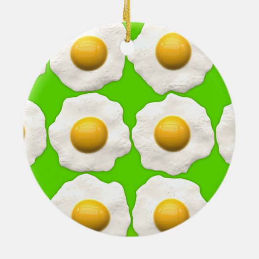 かわいいポップアートはライムグリーンの背景で卵を投げつけます セラミックオーナメント (裏面)