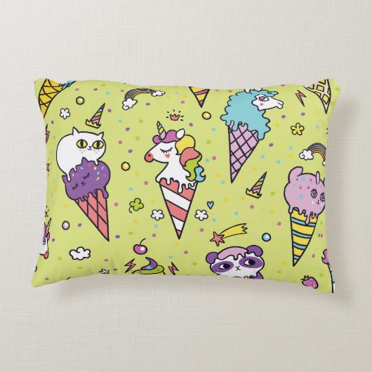 かわいいポップ・アートのアイスクリーム:動物の柄 アクセントクッション (裏面)