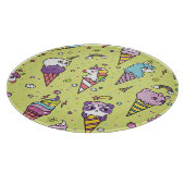 かわいいポップ・アートのアイスクリーム:動物の柄 カッティングボード (角)