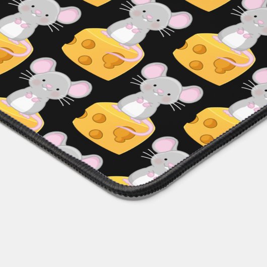 かわいいマウスとチーズパターンをテーマにした デスクマット (コーナー)