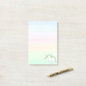 かわいいマジックユニコーンの淡い色の付箋ノート ポストイット (デスク上)