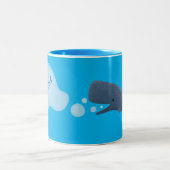 かわいいマッコウジ吹ェールの泡の漫画 ツートーンマグカップ (中央)