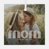 かわいいママのオーバーレイタイポグラフィ写真 ガラスオーナメント (裏面)