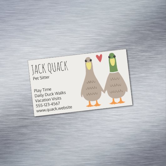 かわいいマラードアヒル夫婦が手を握り |おもしろい | マグネット名刺 (インサイチュ)