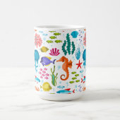 かわいいマリンライフカラフルマンガイラストレーション コーヒーマグカップ (中央)