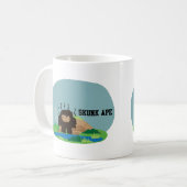 かわいいマンガのスカンクサル コーヒーマグカップ (正面左)