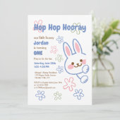 かわいいマンガのバニーが1人の男の子を1歳の誕生日に 招待状 (スタンド正面)