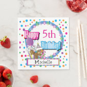 かわいいマンガのリスと誕生日パーティー スタンダードランチョンナプキン (インサイチュ)