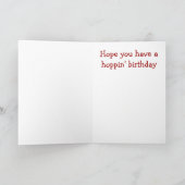 かわいいマンガカエルのホップ誕生日グリーティおもしろいング カード (内部)