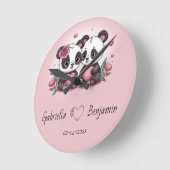 かわいいマンガパンダ愛好家ハートバレンタインデー ラウンド壁時計 (傾斜)