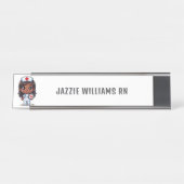 かわいいマンガブラックナース パーソナライズされた デスクネームプレート (正面)