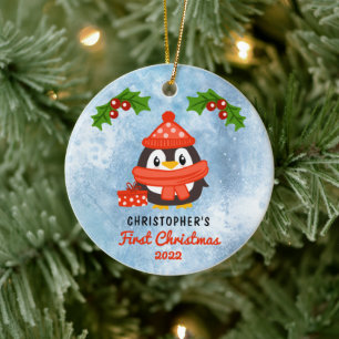 かわいいマンガペンギンベビーの初めてのクリスマス写真 セラミックオーナメント