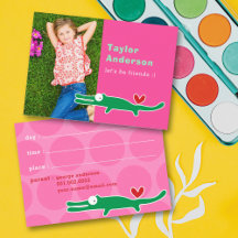 かわいいマンガ緑のアリゲーターフォトキッドの日遊付付