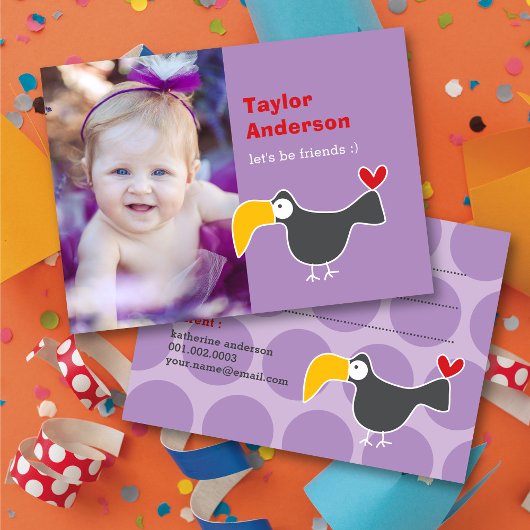 かわいいマンガ茶色のサル写真家の遊日付 コーリングカード