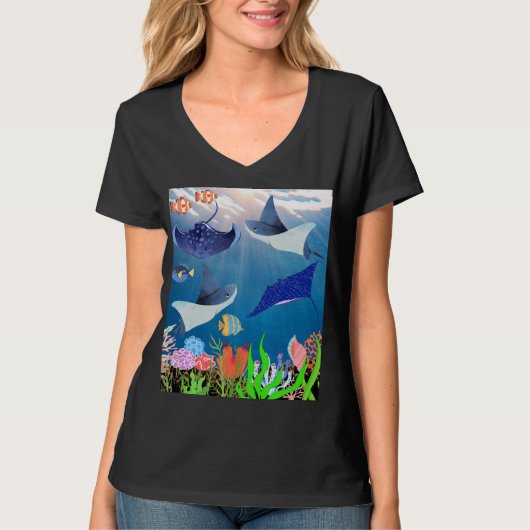 かわいいマンタスティングレイとサンゴの女性の海 Tシャツ (正面)