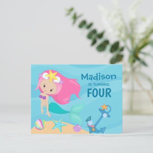 かわいいマーメイドガールカスタムの誕生日パーティーの招待 ポストカード (スタンド正面)