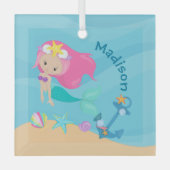 かわいいマーメイドガールビーチパーソナライズされたクリスマス ガラスオーナメント (正面)