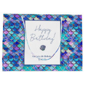 かわいいマーメイドパターはかりで測ン小さな女の子誕生日 ラージペーパーバッグ (裏面)