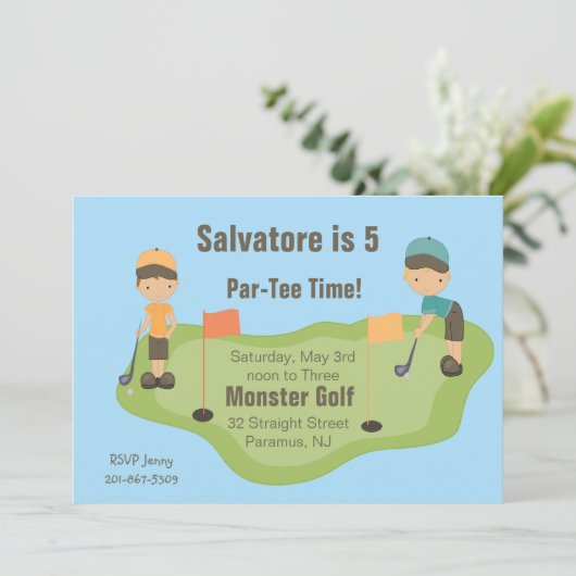 かわいいミニゴルフの男の子のパーティの招待状 招待状 (スタンド正面)