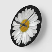 かわいいモダンなデイジーの花 ラウンド壁時計 (傾斜)