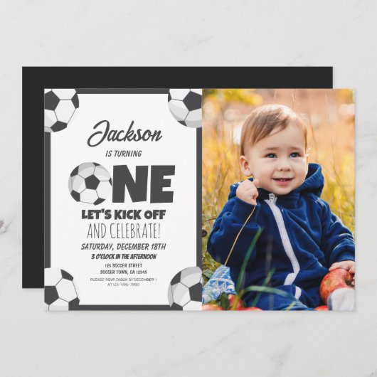 かわいいモダンサッカースポーツ写真第1誕生日 招待状 (正面/裏面)