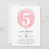 かわいいモダンピンクバルーンガールエレガント誕生日 招待状 (正面)