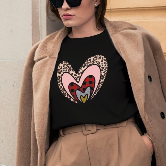 かわいいモダン赤いハートハッピーバレンタインデー Tシャツ