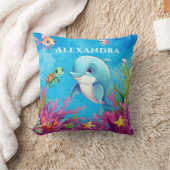 かわいいモノグラム名コースタルシータートルイルカ クッション (ブランケット)