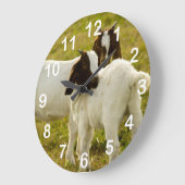 かわいいヤギたちが群がる動物たち ラージ壁時計 (傾斜)