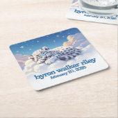 かわいいユキヒョウ雲の上で眠る赤ちゃんシャワー スクエアペーパーコースター (アングル)